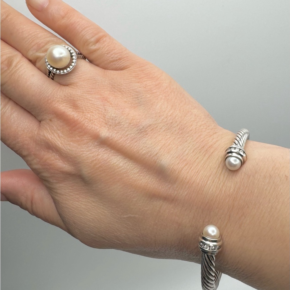 David Yurman Cable Classic Collection®
Bracelet with Pearl and Diamonds - Picture 7 of 11